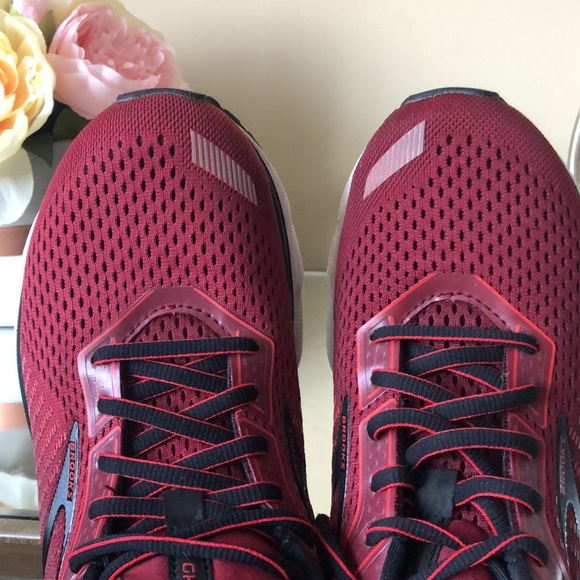 BROOKS GHOST 12 RED/BIKING RED/BLACK Running Shoes - Picture 9 of 11